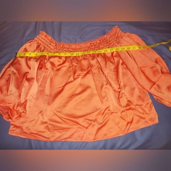 JustFab Printed Off the Shoulder Top - Picture 7 of 7